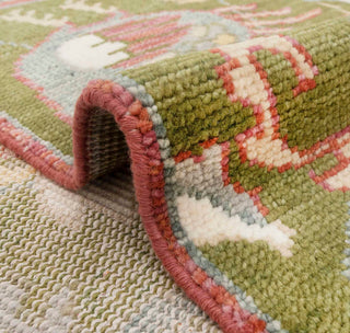 Wilson Botanical Traditional Persian Woolen Rug