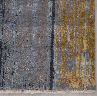 Modern rug with linear striped wood texture pattern in gray gold beige tones. 8x10 ft 
